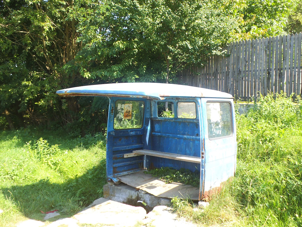 Terenuri fărâmițate, comunități sfâșiate