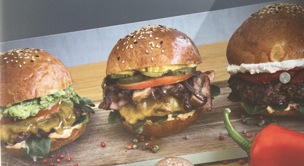 Bucharest Street Food Festival, burgeri, clatite, reporter 