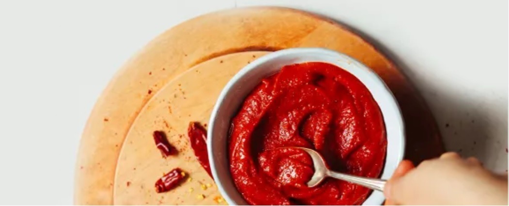 gochujang-pasta-ardei-rosu