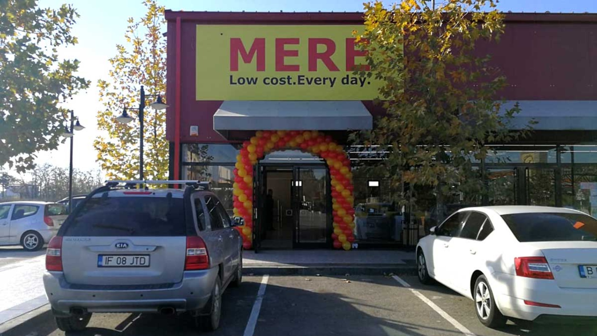 mere, retailer, extindere, rusia