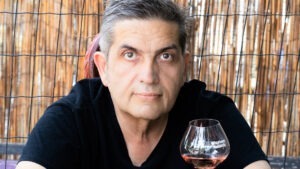 winelover romania, interviu, vinuri, razvan stoenescu