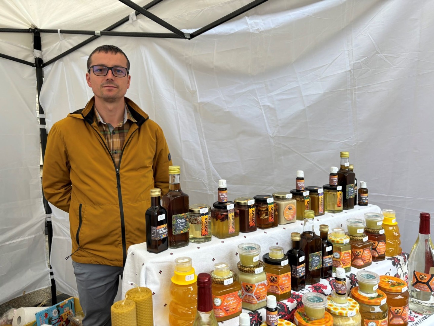 Florii, produs montan, miere, Neamt