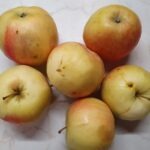 budinca de mere, mere