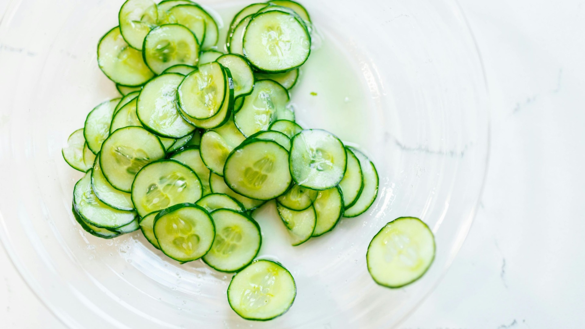 castraveti, Canada, salata de castraveti