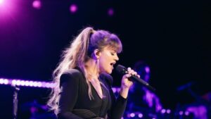 kelly clarkson, slabit, dieta, medicament