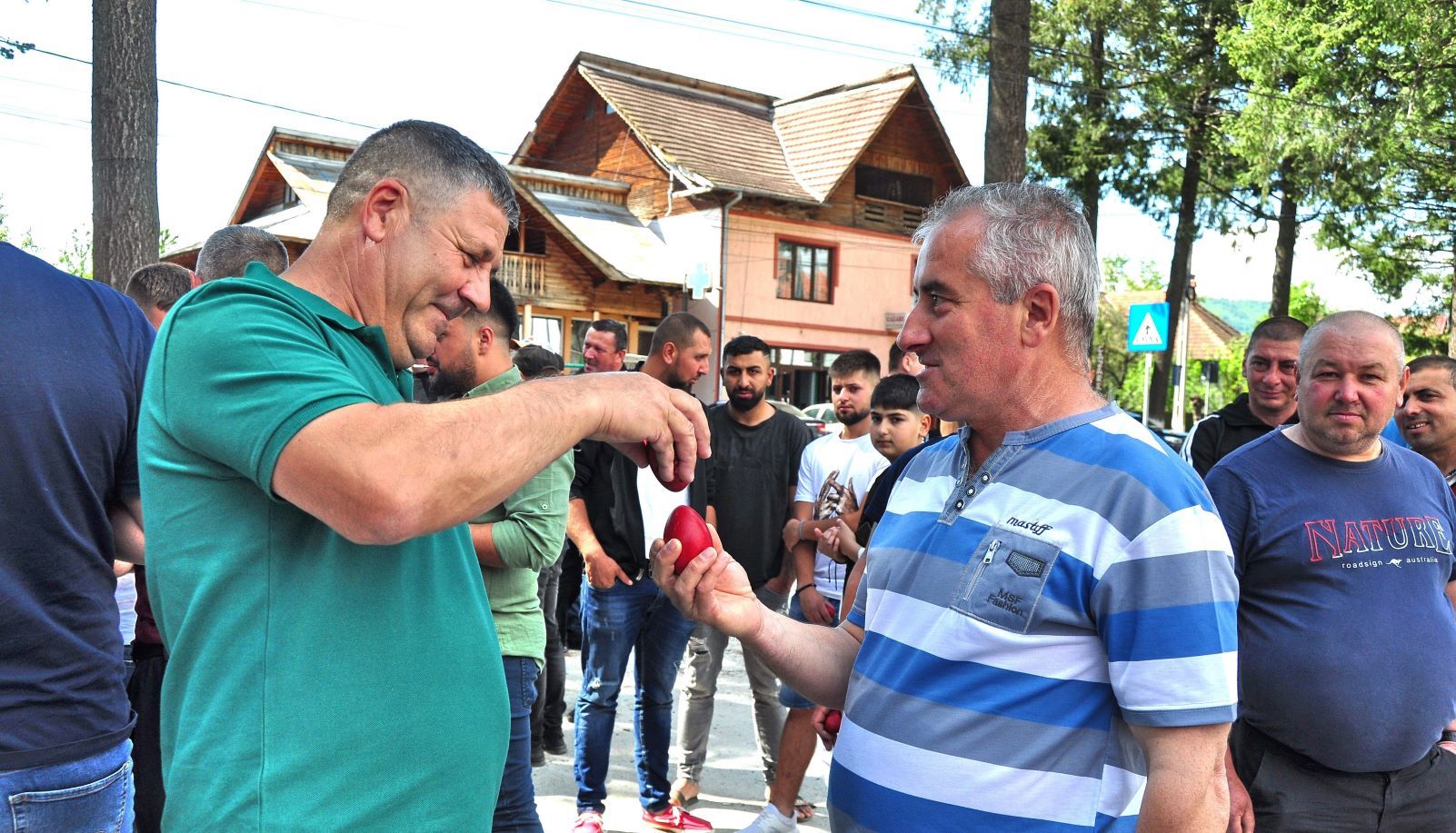 oua rosii, Polovragi, Paste, concurs