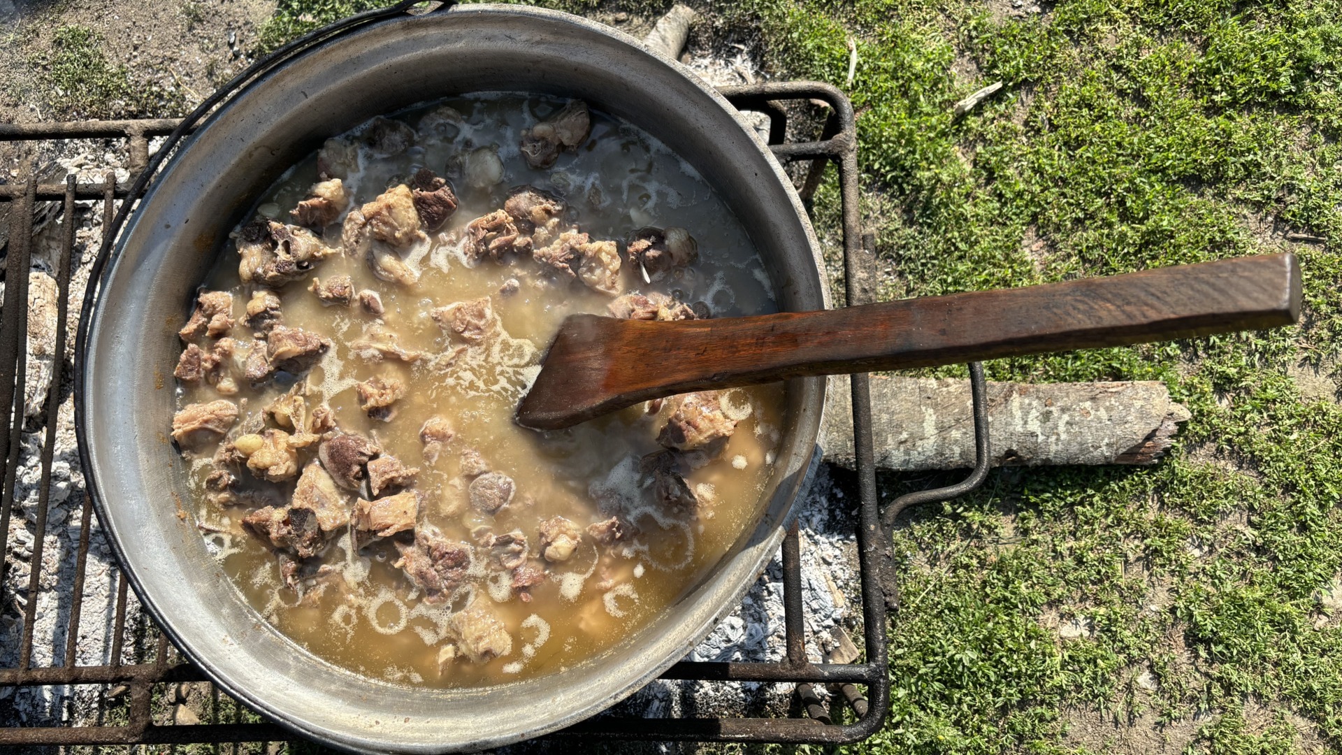 tocan de oaie, ciorba de pasare, sarmale, Polovragi