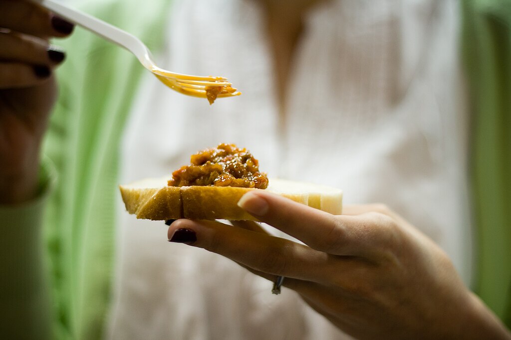 zacusca, istorie, retete zacusca, zacusca cu vinete