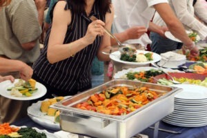 angajati, tiktok, catering, imbolnavire