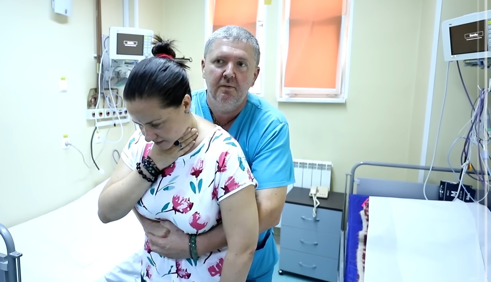 inecat, mancare, manevra heimlich, video