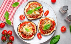 pizza pe felii de vinete, pizza felii de dovlecel, pizza cu cartofi, idei dietetice de pizza