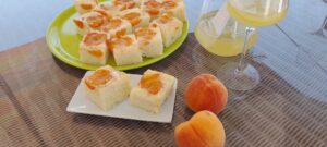 pandispan cu caise, foodlife, retete, retetele Juanitei, pandispan, desert