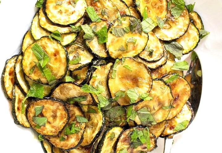 garnitura de dovlecei garnitura vegetala reteta de dovlecei dovlecei cu usturoi si otet reteta italiana de dovlecei