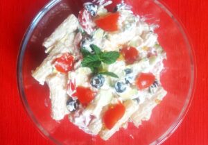 mancare rece pranzul de duminica reteta fusion salata de paste salata greceasca