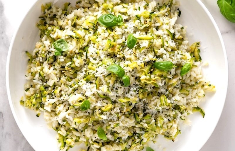 orez rece orez cu dovlecei reteta de vara fel unic mancare la pachet