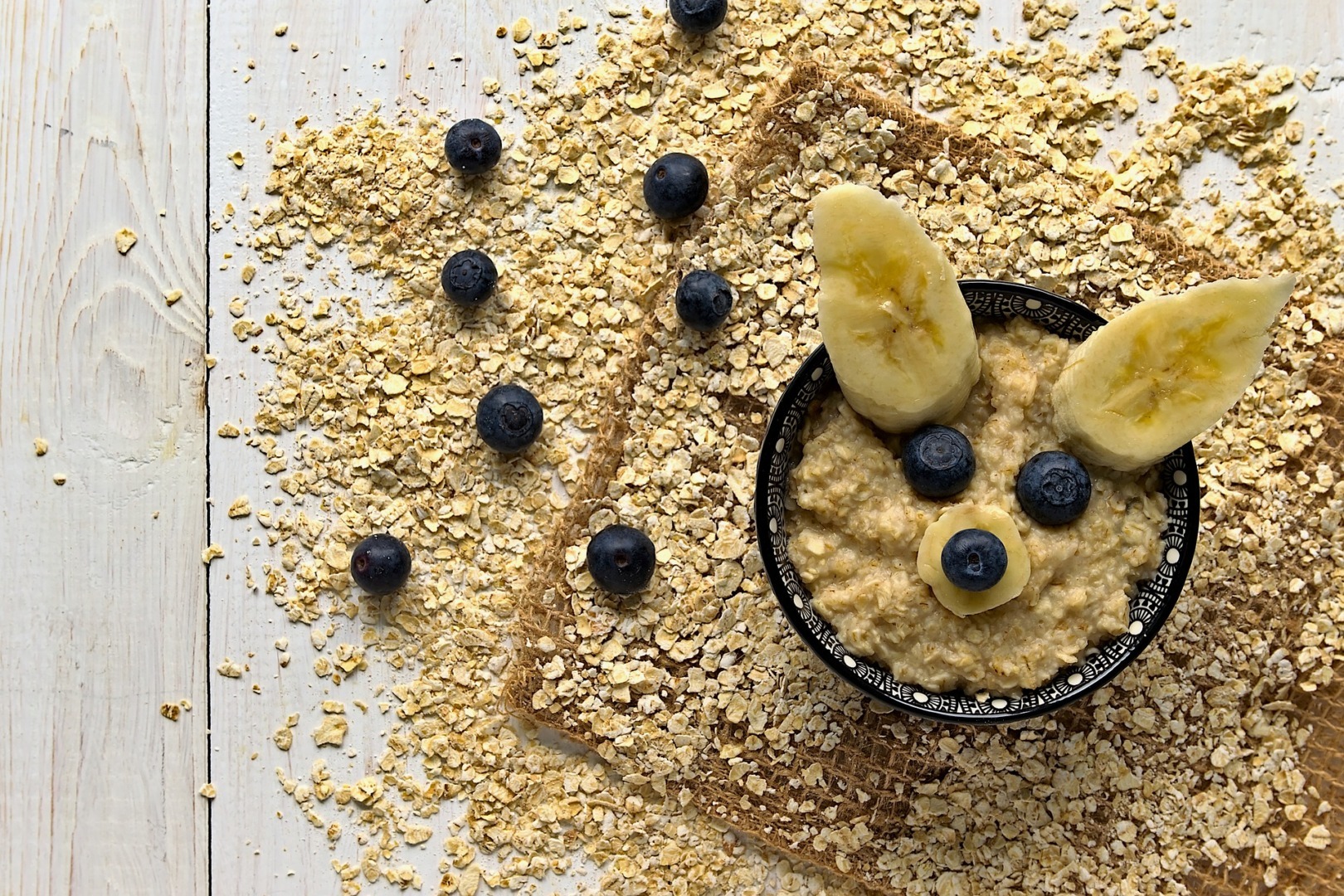 ovaz la micul dejun cu fructe de padure