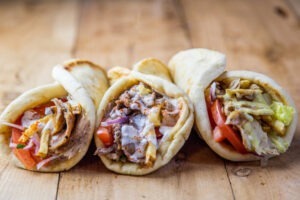 Gyros. Foto caracter ilustrativ / Sursa foto: Steven Depolo/Paros