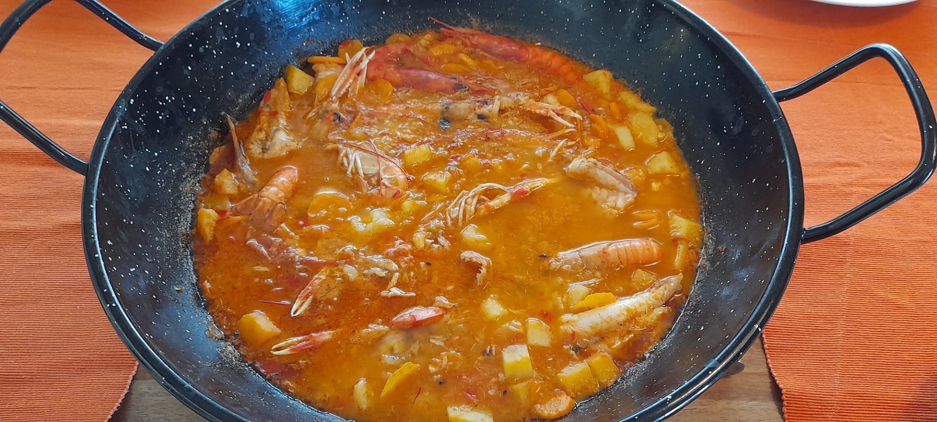 peste fructe de mare