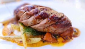 Fotbalist din Norvegia premiat cu carne de porc