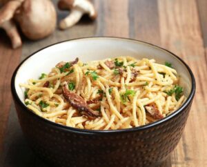 reteta de paste carbonara de post carbonara de post carbonara vegane cu ciuperci si naut retete traditionale reintrepretate idei de cina idei de cina de post reteta de paste de post