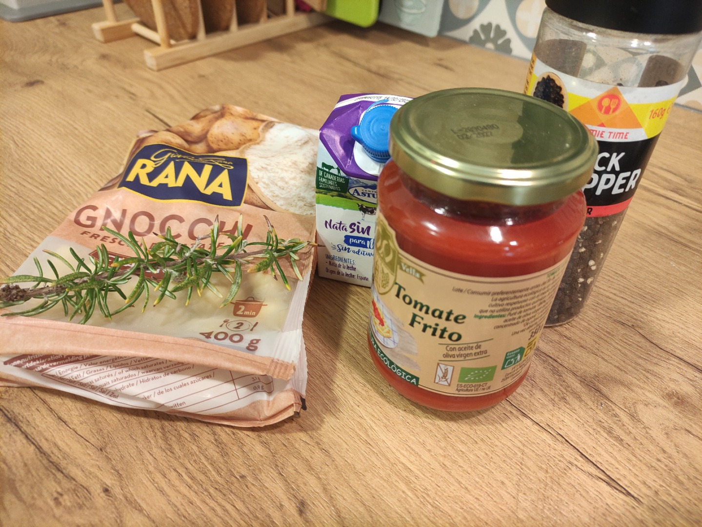 gnochi cu sos de roșii