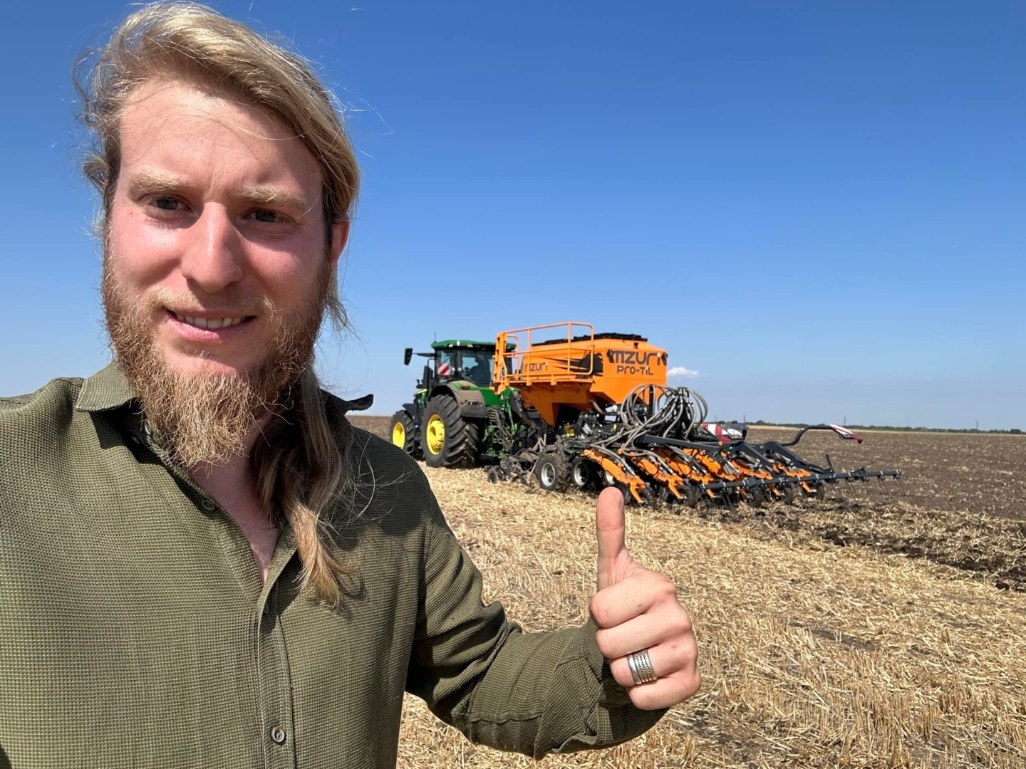 fermierul Marcello Daniliuc despre productia sa de rapiță