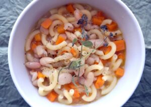 paste cu fasole reteta de mancare de post cu fasole fasole cu paste pastele de vineri seara reteta de paste cu fasole reteta traditionala italiana cum se fierbe fasolea