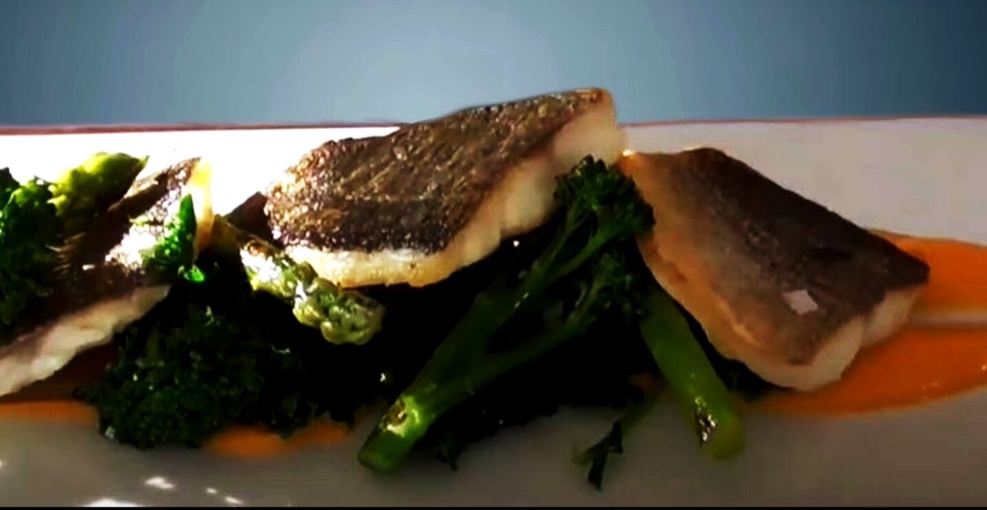 Dorada cu sparanghel și piure de dovleac