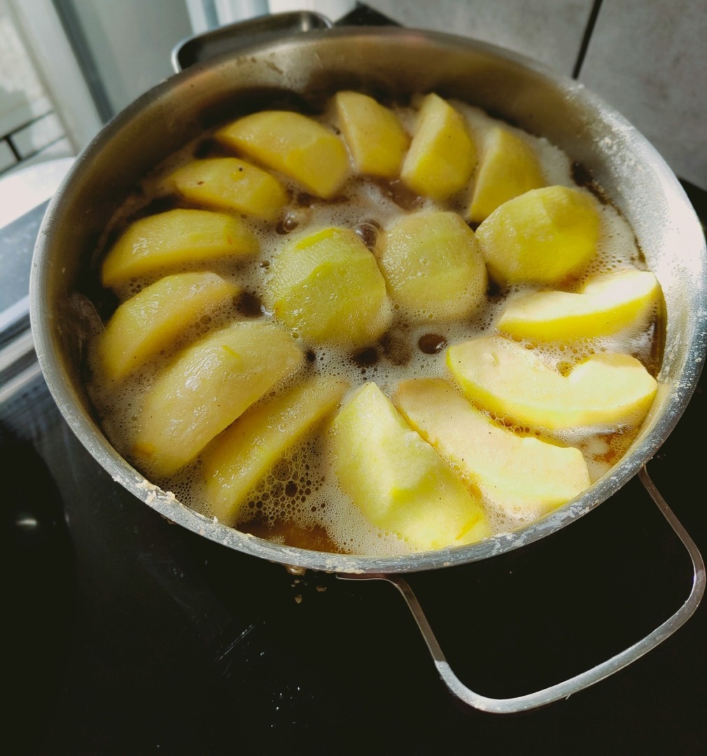 cartofi fierti in oala pentru piure