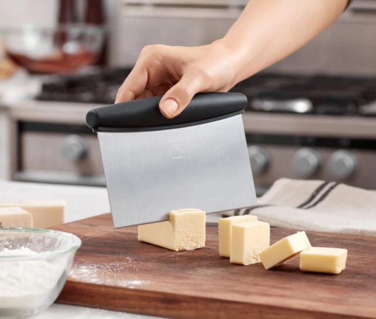 ustensila pentru taierea untului