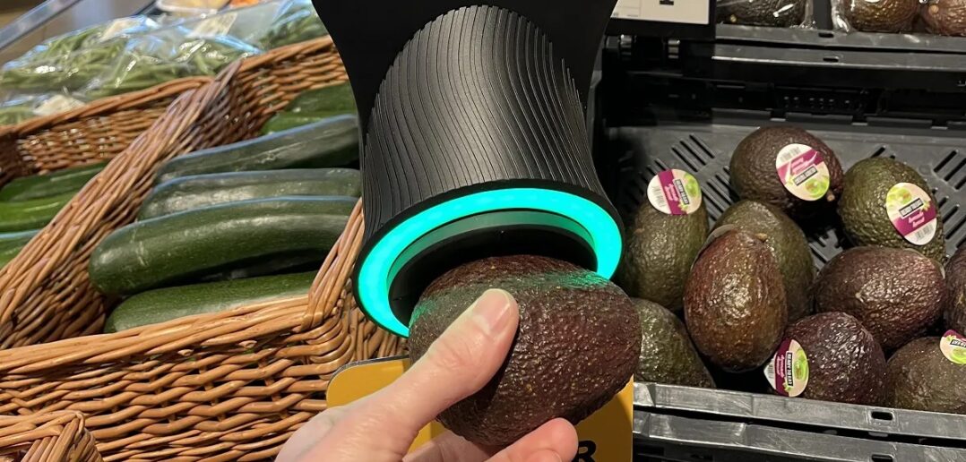 scanner care verifica fructul de avocado cat e de copt