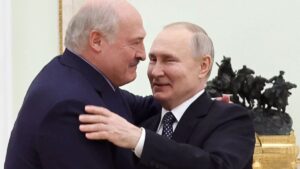 lukashenko-indemna-fermierii-din-belarus-sa-cultive-cartofi-pentru-piata-ruseasca