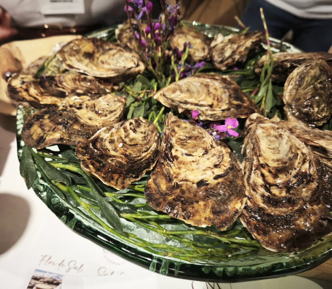 ca sa desfaci o stridie ai nevoie de un cutit special