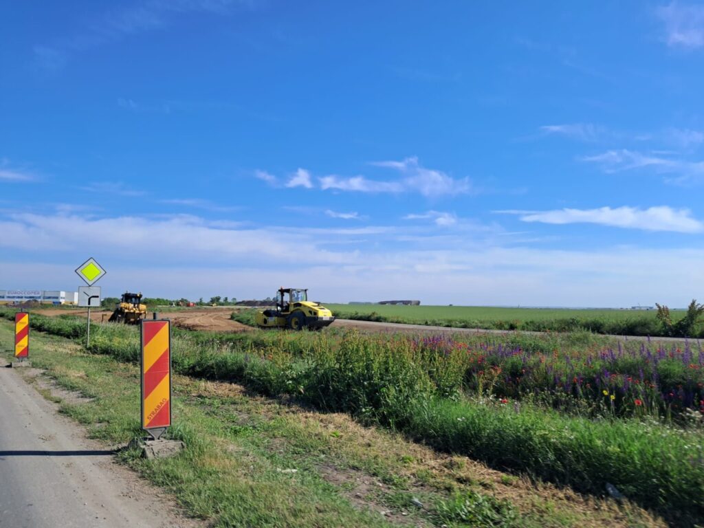 Lucrări de amenajare a unei autostrăzi