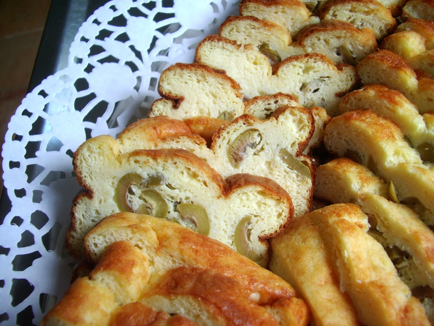 Chec aperitiv cu măsline