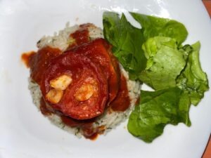 Farfurie cu orez și ostropel de pui