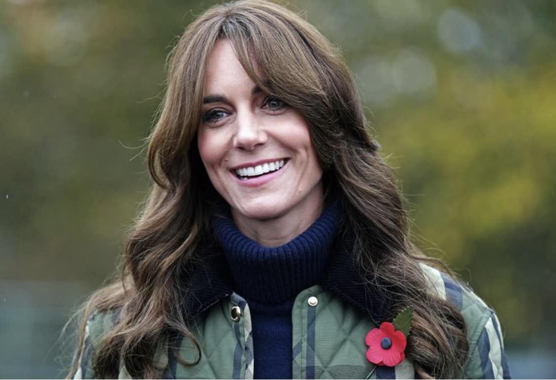 Prințesa de Wales, fotografiată în timp ce zâmbește