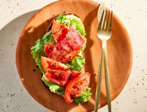 Sandvis cu șuncă de curcan