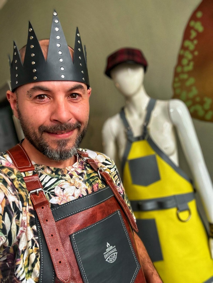 Liviu, cunoscut în mediul online drept Grătaragiul