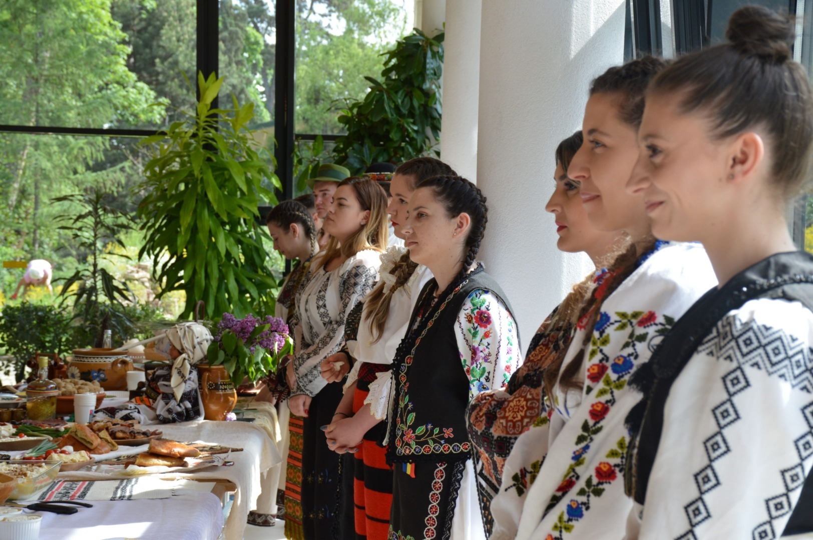 Mai mulți studenți participă la Festivalul Produsului Tradițional la USAMV Cluj