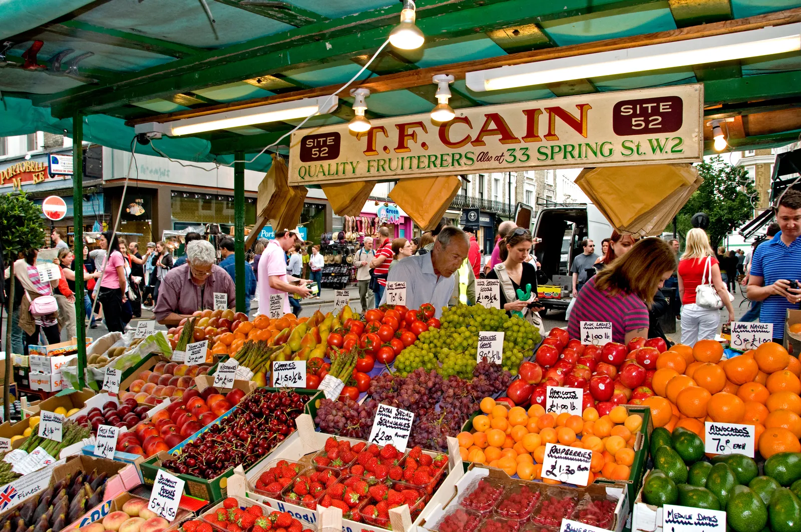 legume si fructe timpurii de sezon disponibile mai devreme anul acesta in UK