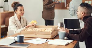 40 de lei corporatist mâncare piața unirii