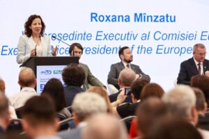 Roxana Mînzatu