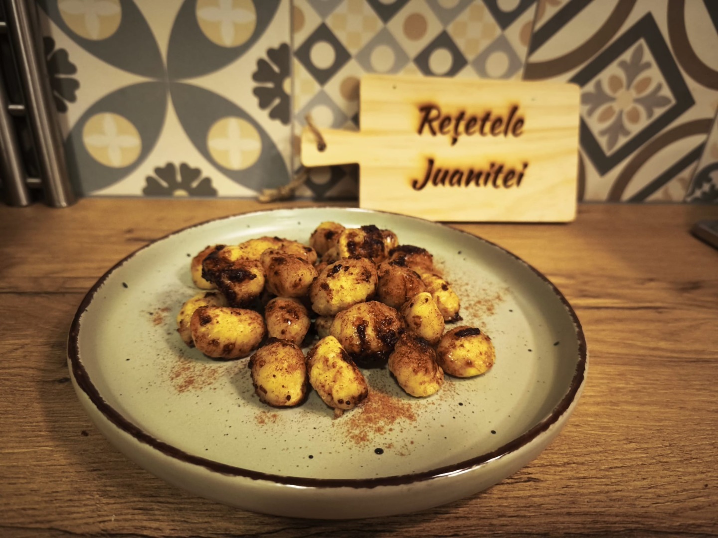 gnocchi cu zahar si scortisoara