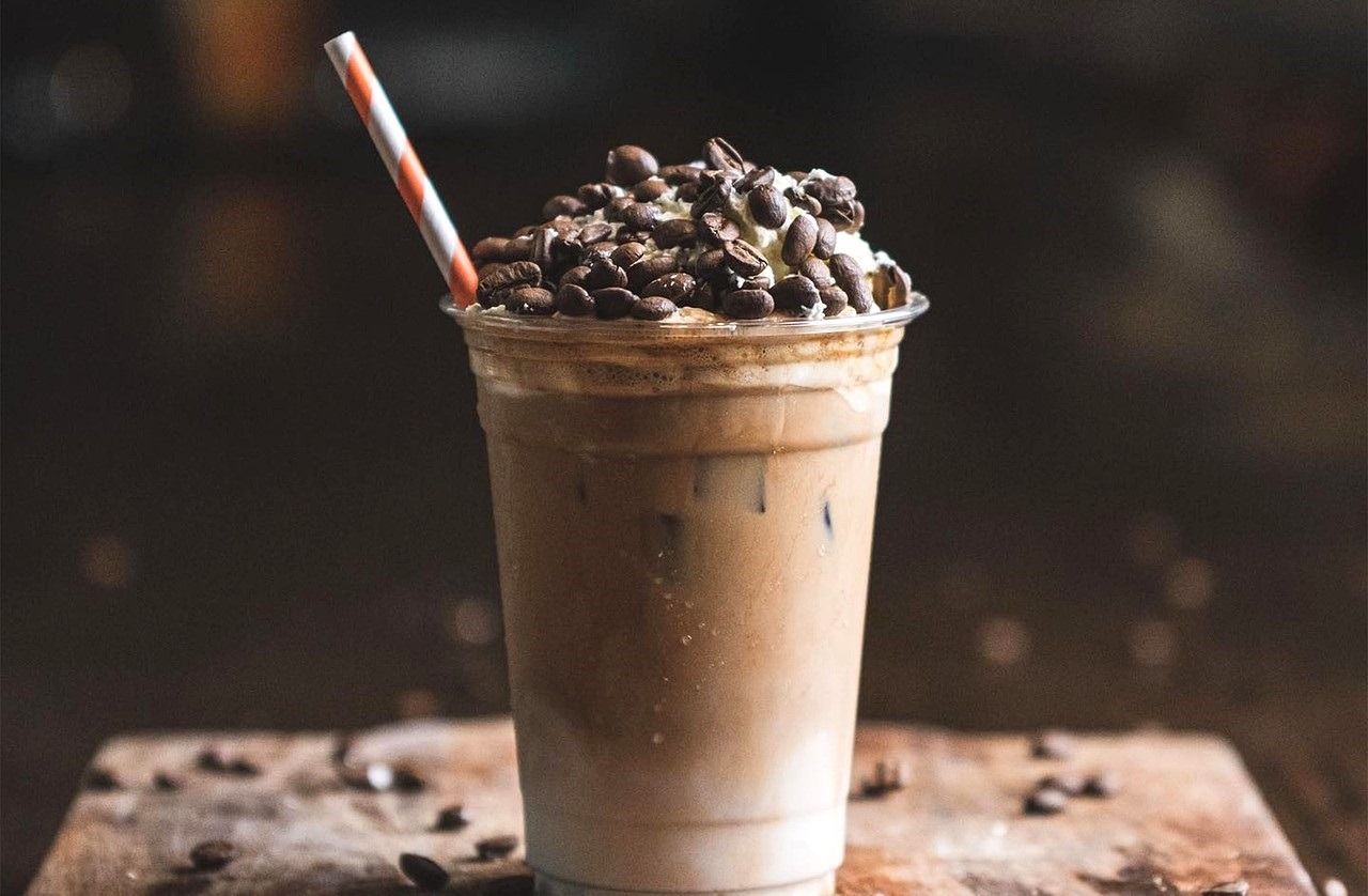 cafe-frappe-cremos-cum-il-prepari-in-doar-cinci-minute