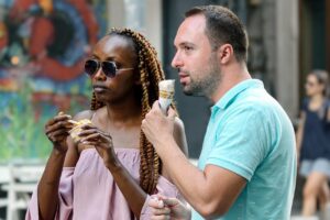 degustari-de-inghetata-contra-cost-din-cauza-numarului-prea-mare-de-cereri-clientii-profita