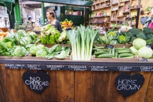 Controale amânate la importurile de fructe și legume în Marea Britanie