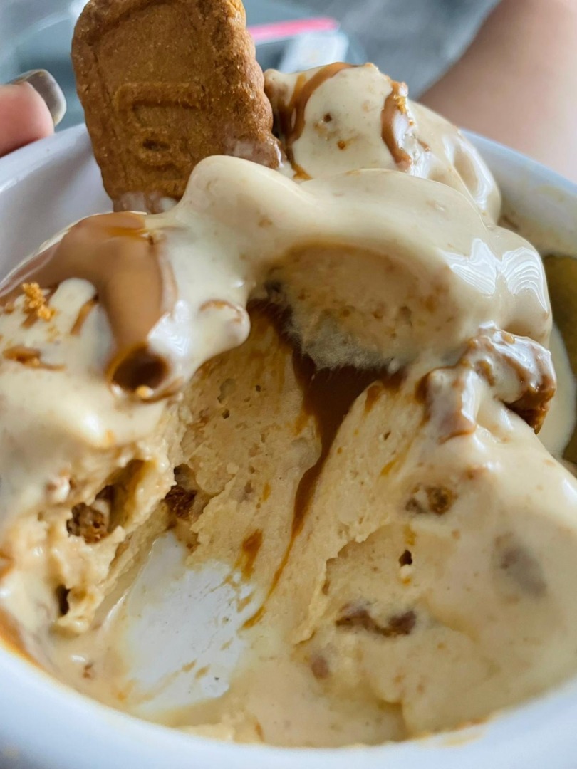 Înghețată cu Biscoff