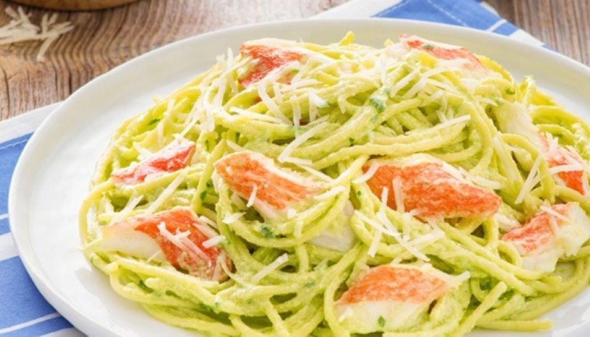 paste-cu-crema-de-avocado-si-surimi-reteta-de-paste-reci