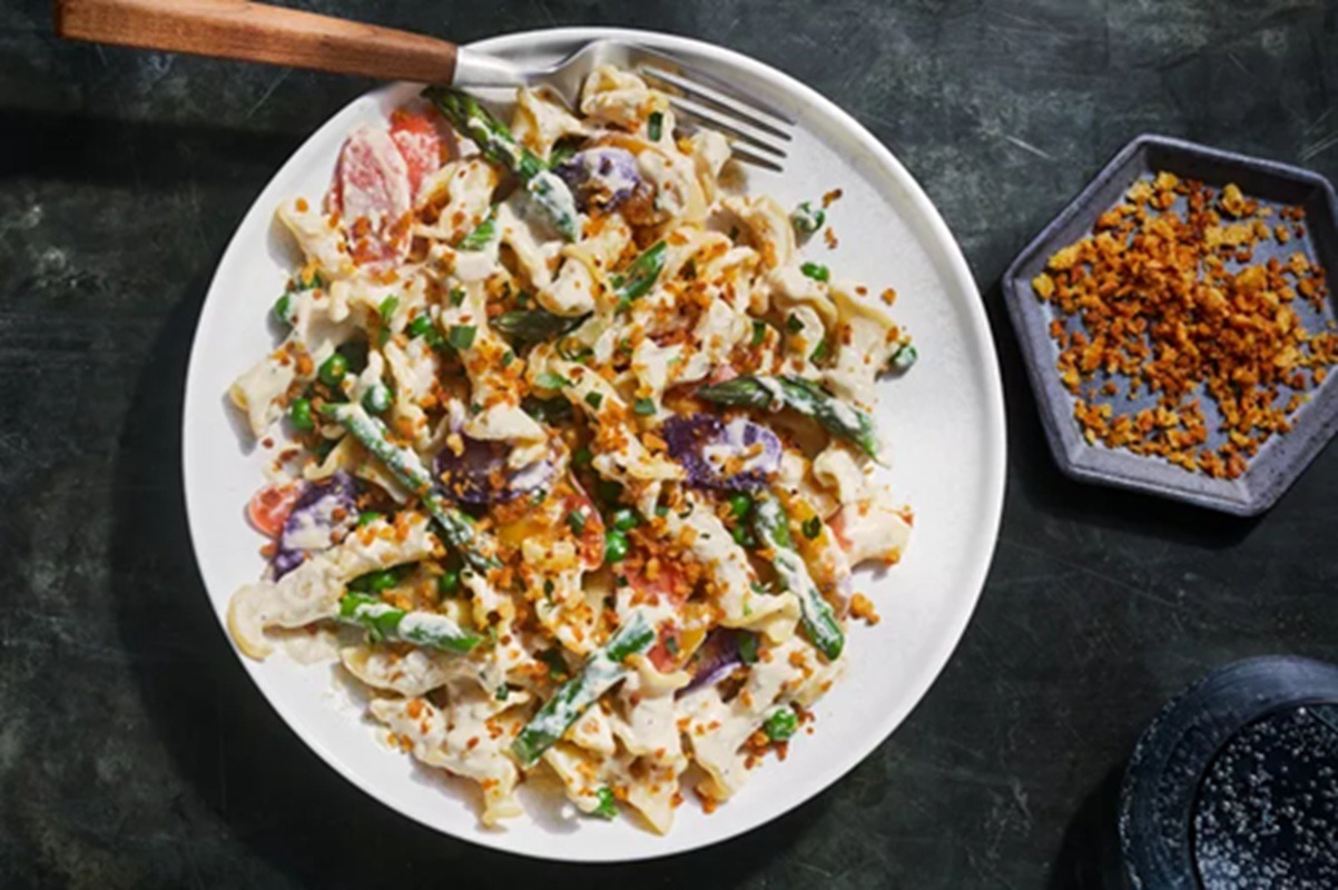 Paste cu leurdă și sparanghel